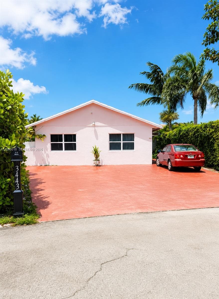 Front exterior of 3443 SW 112th Ct